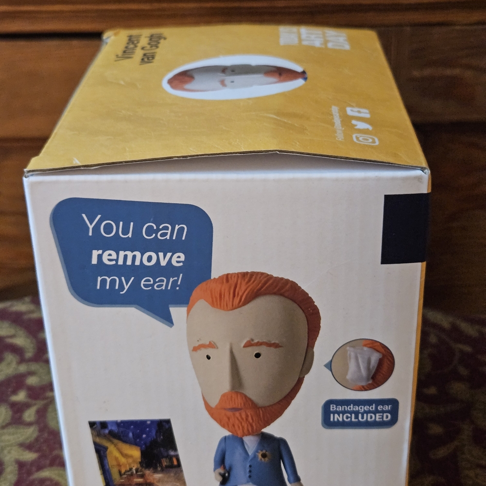 Vincent Van Gogh Figurine with Removable Ear